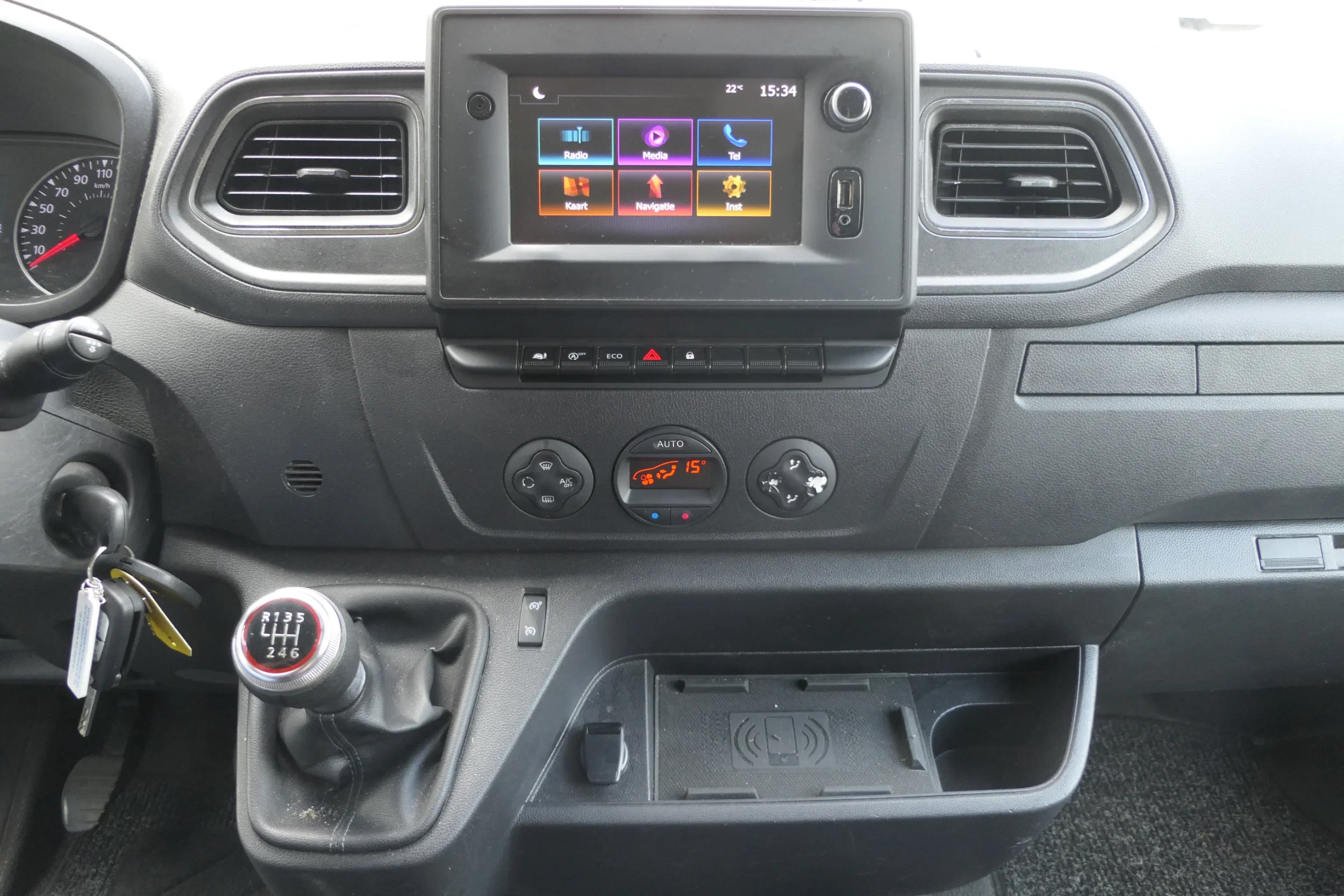 Renault Master 2023 - | Double wheels | 375617Km | 2023 | Taillift 750Kg | Manual gearbox | Euro6-E | 4X2 | TUV/MOT/APK 01-2027 | NL-Van изображение 26