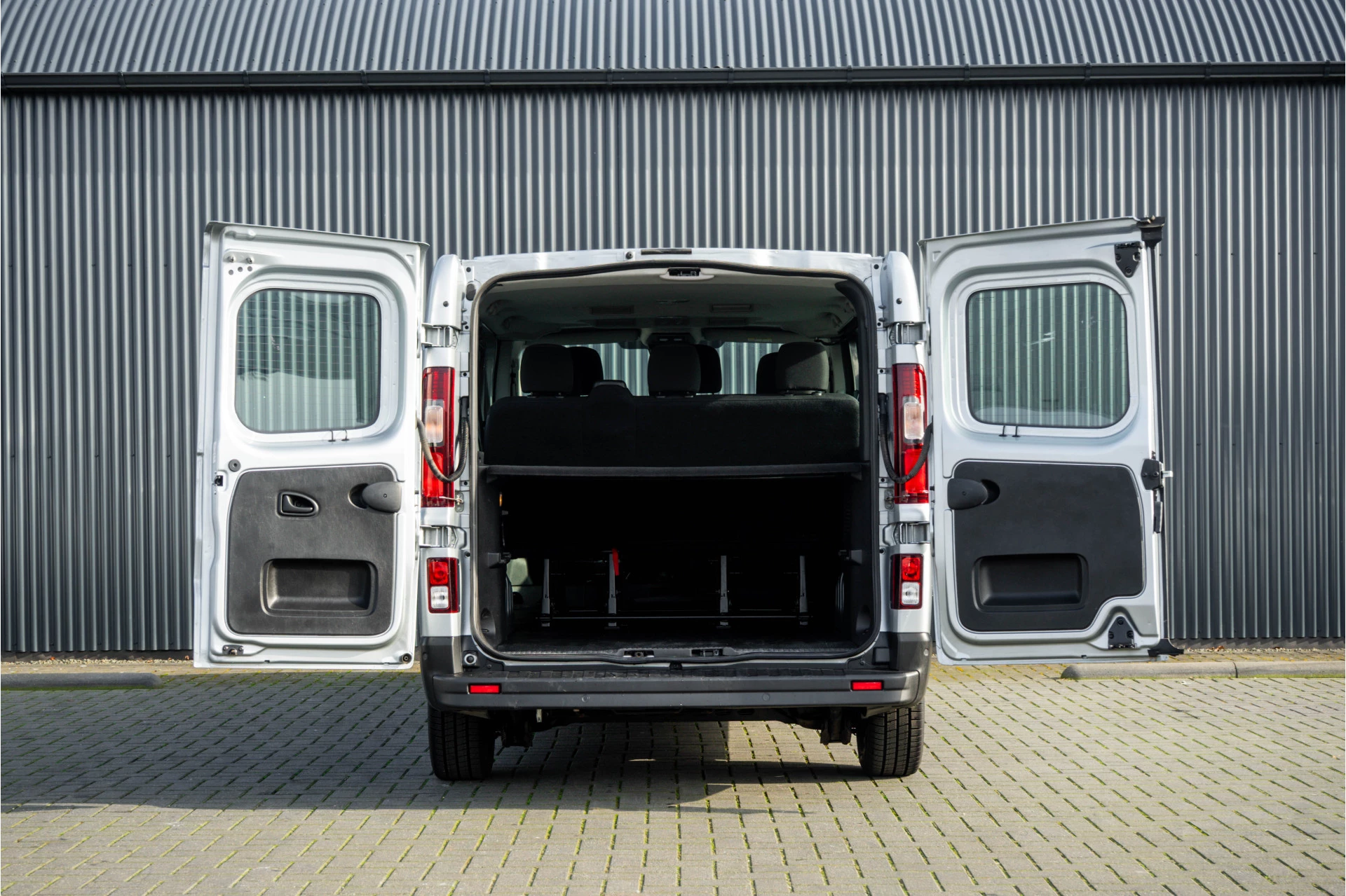 Renault Trafic 2024 - **L2H1 | 150 PK | LED | 9-Zits | Cruise | Navi | Airco** изображение 9