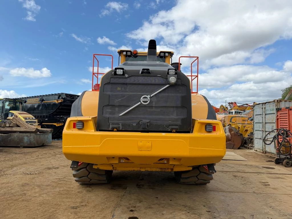 Volvo 2017 - L220H ( PERFECT CONDITION ) afbeelding 4
