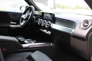Mercedes-Benz GLB 2020 - 200 AUT7 Advantage WIDESCREEN DISTRONIC SFEER KEY-LESS GO TREKHAAK zdjecie 13