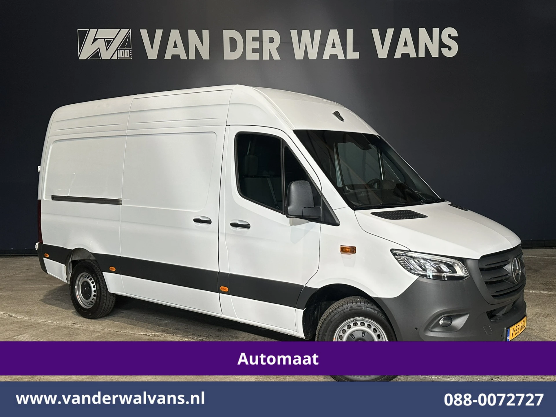Mercedes-Benz Sprinter 2024 - 317 CDI 170pk 9G-Tronic Automaat 2025 MODEL L2H2 Euro6 Airco | Camera | XL MBUX | Navigatie | Cruisecontrol | LED afbeelding 1