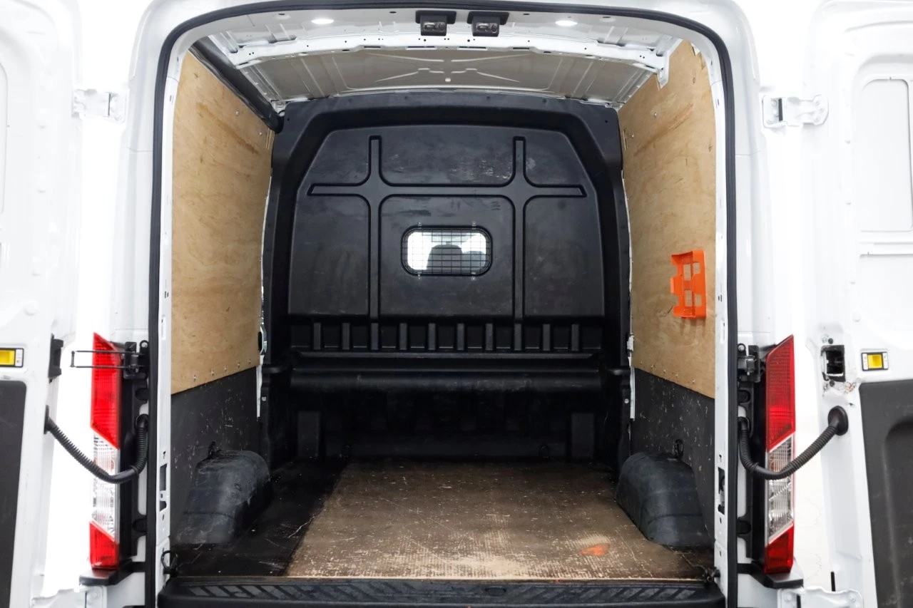 Ford Transit 2020 - 2.0 TDCI 170pk RWD L3H2 Trend D.C. Airco/Cruise Control/Trekhaak 2900kg 10-2020 изображение 5