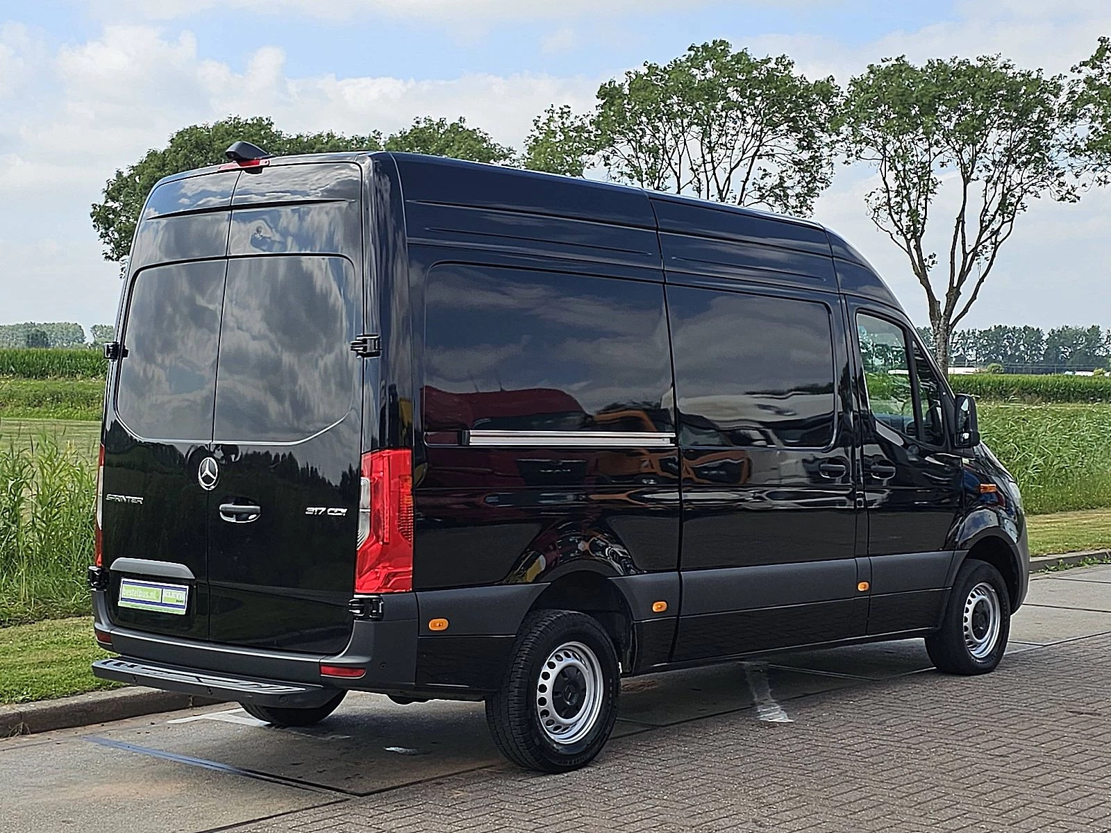 Mercedes-Benz Sprinter 2024 - 317 obrázek 3