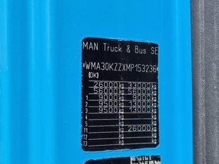 MAN TGX 2021 - 33.510 6x4 - Facelift - Low km 252Tkm - Navi - Sliding 5th wheel - PTO/Hydraulic image 23
