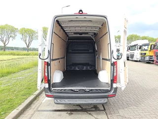 Mercedes-Benz Sprinter 2024 - 317 obrazek 14