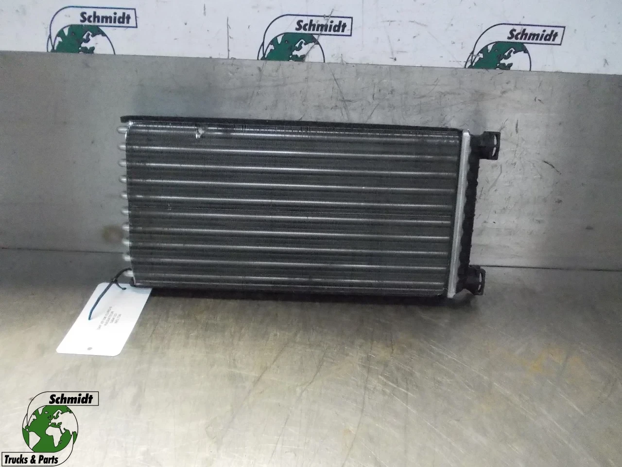 DAF - XF106 1454123 RADIATEUR EURO 6 afbeelding 1