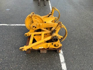 Kobelco - 7045 - Runners image 2 thumbnail