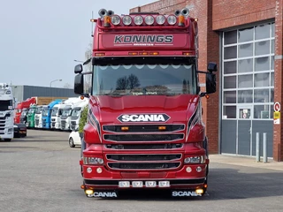 Scania T 2017 - T730 V8 Longline 6x2 - Show truck - Custom in- and exterior - New paint - New interior bild 2