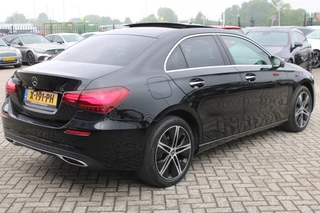 Mercedes-Benz A-Class 2024 - 250e AUT8 Luxury Line PANORAMADAK BURMESTER SFEER 360-CAMERA TREKHAAK obrazek 3