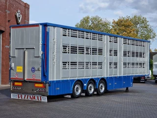 Pezzaioli N/A 2026 - New 3 stock livestock trailer 95.4M2 - Water & Ventilation - Lifting floors - Lifting roof - Lift axle immagine 8