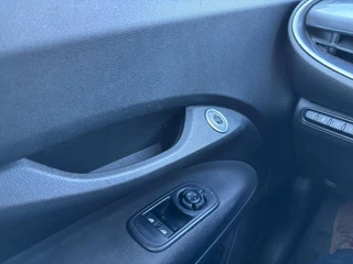Fiat 500 2021 - 3+1 Icon SOH 100% 42 kWh zdjecie 13