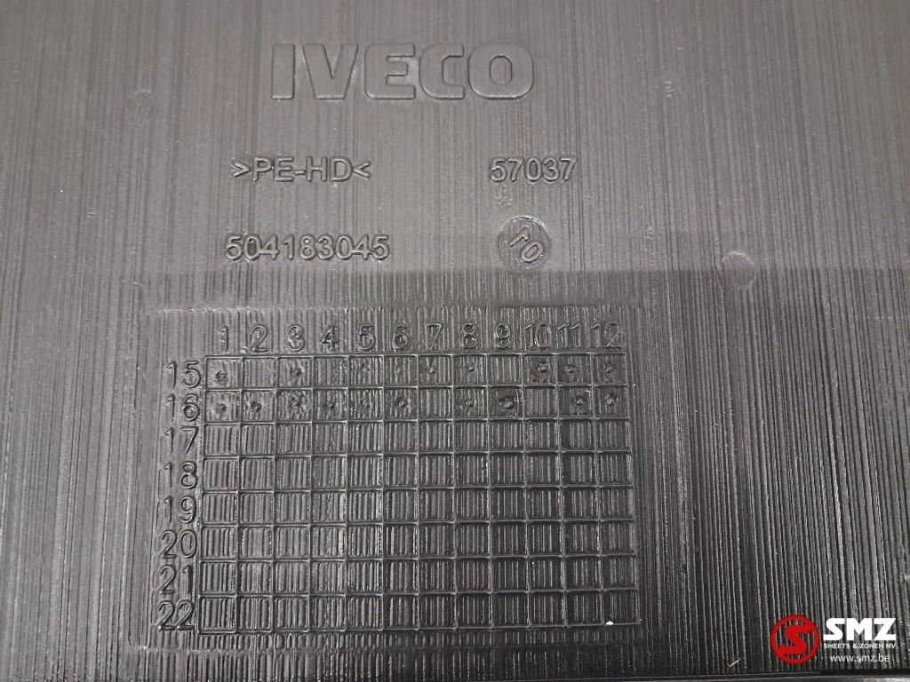Iveco 2017 - Occ gereedschapskoffer links Iveco immagine 8