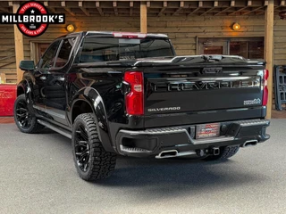 Chevrolet Silverado 2025 - High Country, obrazek 7