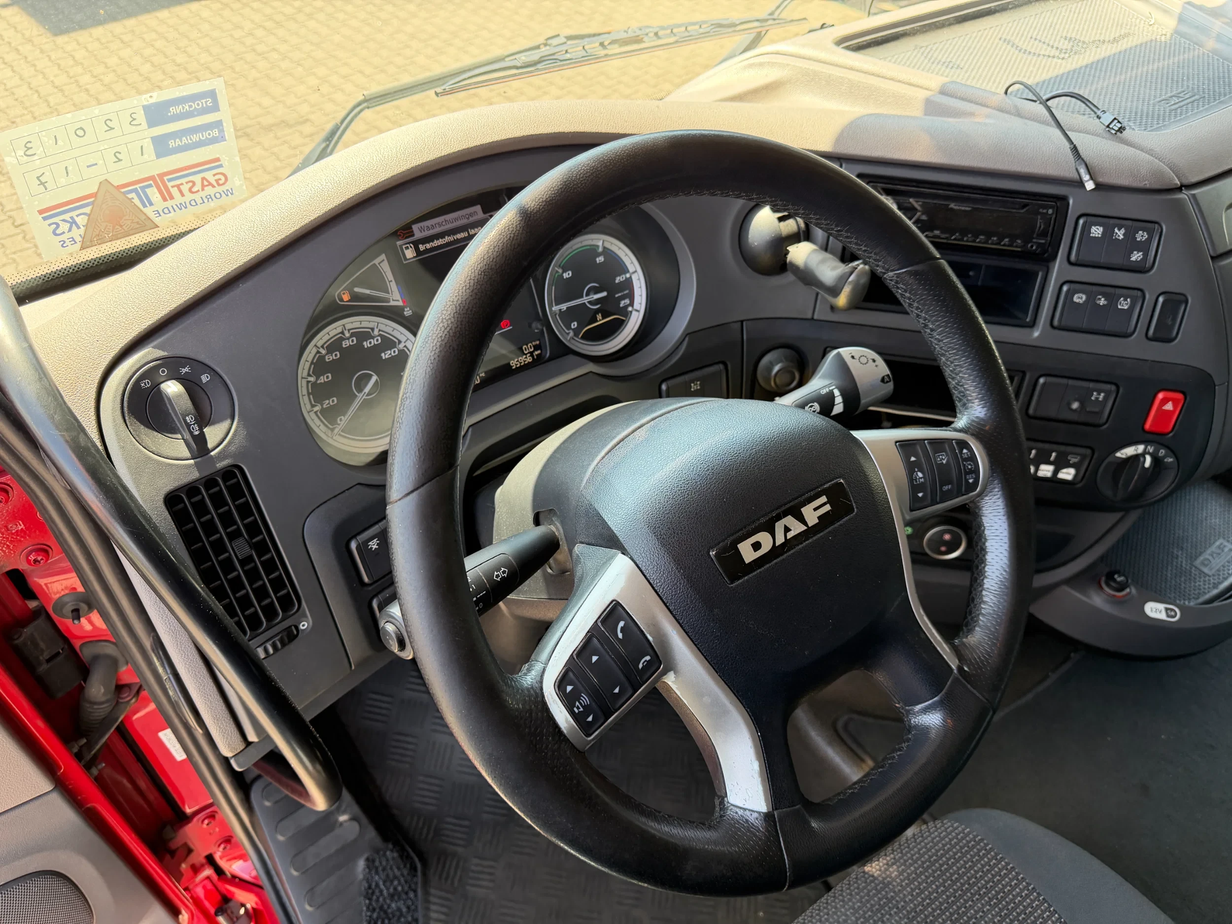 DAF XF 450 2017 - 4x2 Euro 6 Smart Tacho *NL-Truck* afbeelding 12