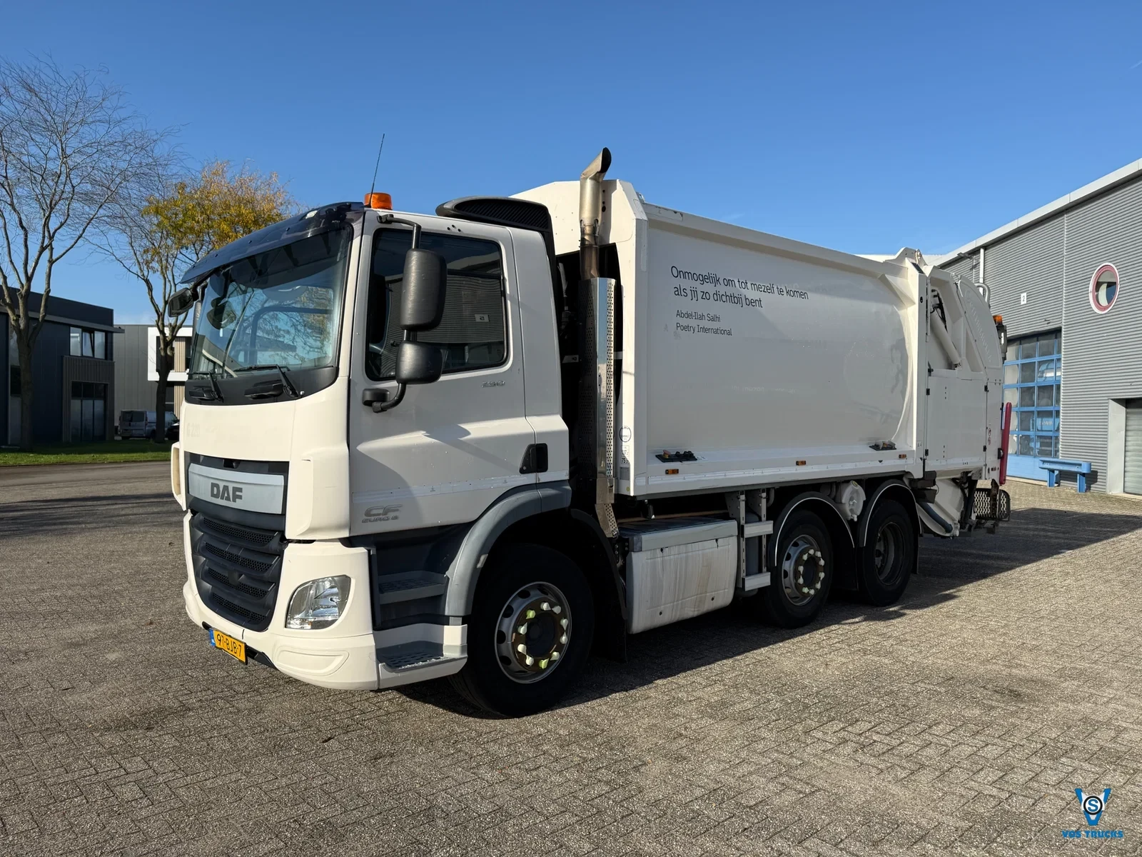 DAF CF 2017 - 290 / NL GARBAGE TRUCK / GEESINK NORBA 17M³ / !!ONLY:163772 KM / ACC / LWDS / AIRCO / AUTOMATIC / EURO-6 / 2017 afbeelding 1