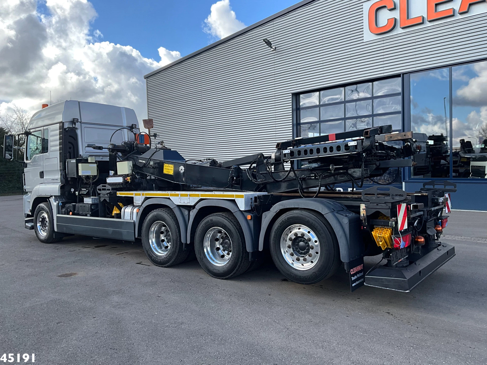 MAN TGS 2015 - 35.480 Euro 6 8x4 Deuringer Garagetransporter afbeelding 6