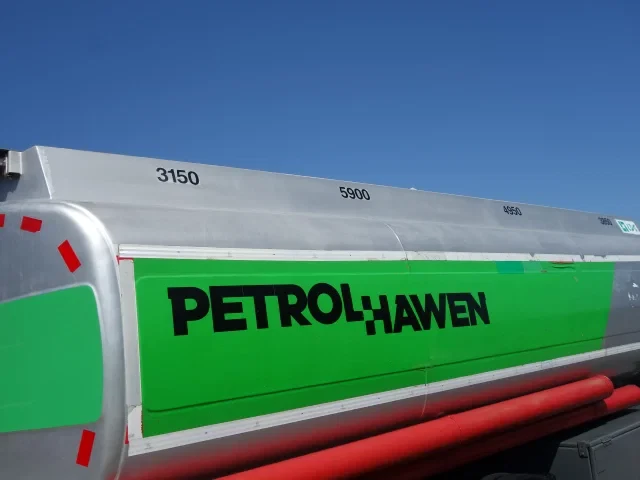 Volvo FM 9 2002 - 18600 LITER FEULTANK,4 COMPARTMENTS afbeelding 8