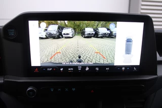 Ford Transit Custom 2024 - 320 2.0 TDCI L2H1 Trend DC 136pk - Raptor Grill - Styling Pack - LM velgen - Betimmering - Camera - Trekhaak - Stoel/Stuurverwarming - Rijklaar imagen 15