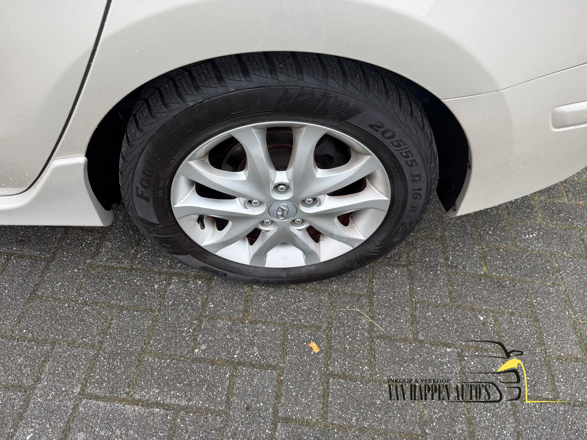 Hyundai i30 2011 - CW 1.4i i-Motion / apk 7-2027 afbeelding 16