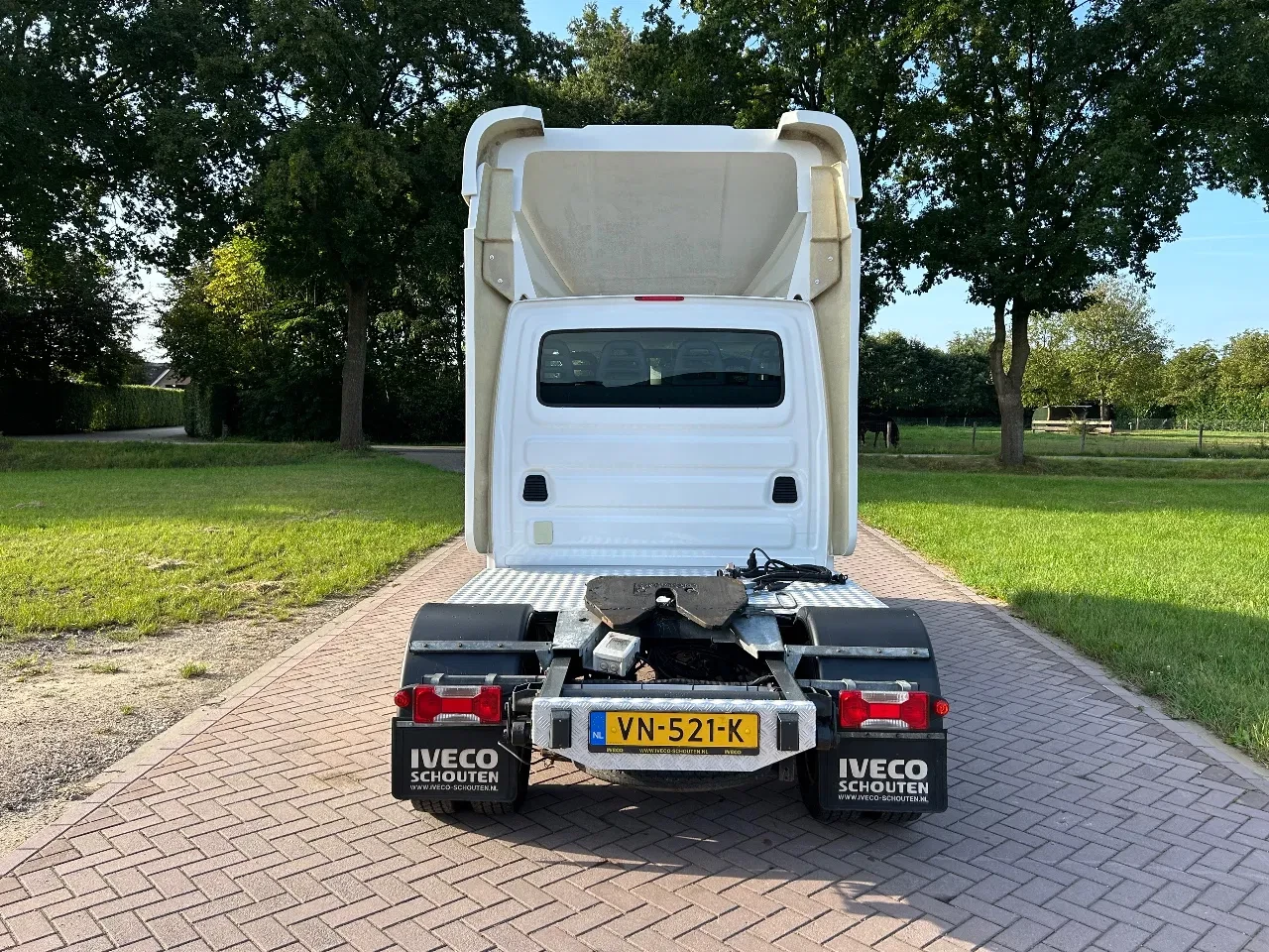 Iveco Daily 2015 - 40 c21 Be trekker 8.8 ton met dubbele cabine obrázek 6