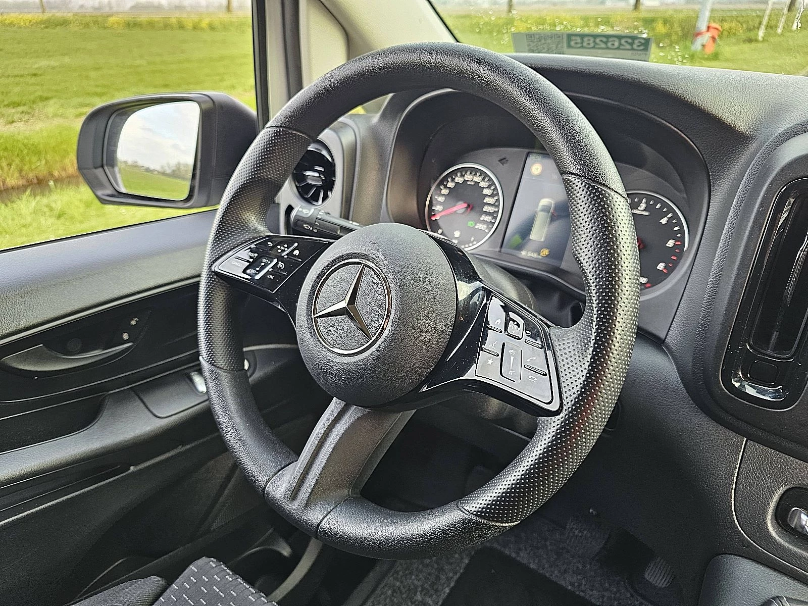 Mercedes-Benz Vito 2024 - 110 image 10