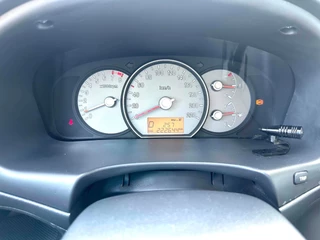 Kia Carens 2007 - 2.0 CVVT X-ecutive Automaat 144 PK Benzine zdjecie 6