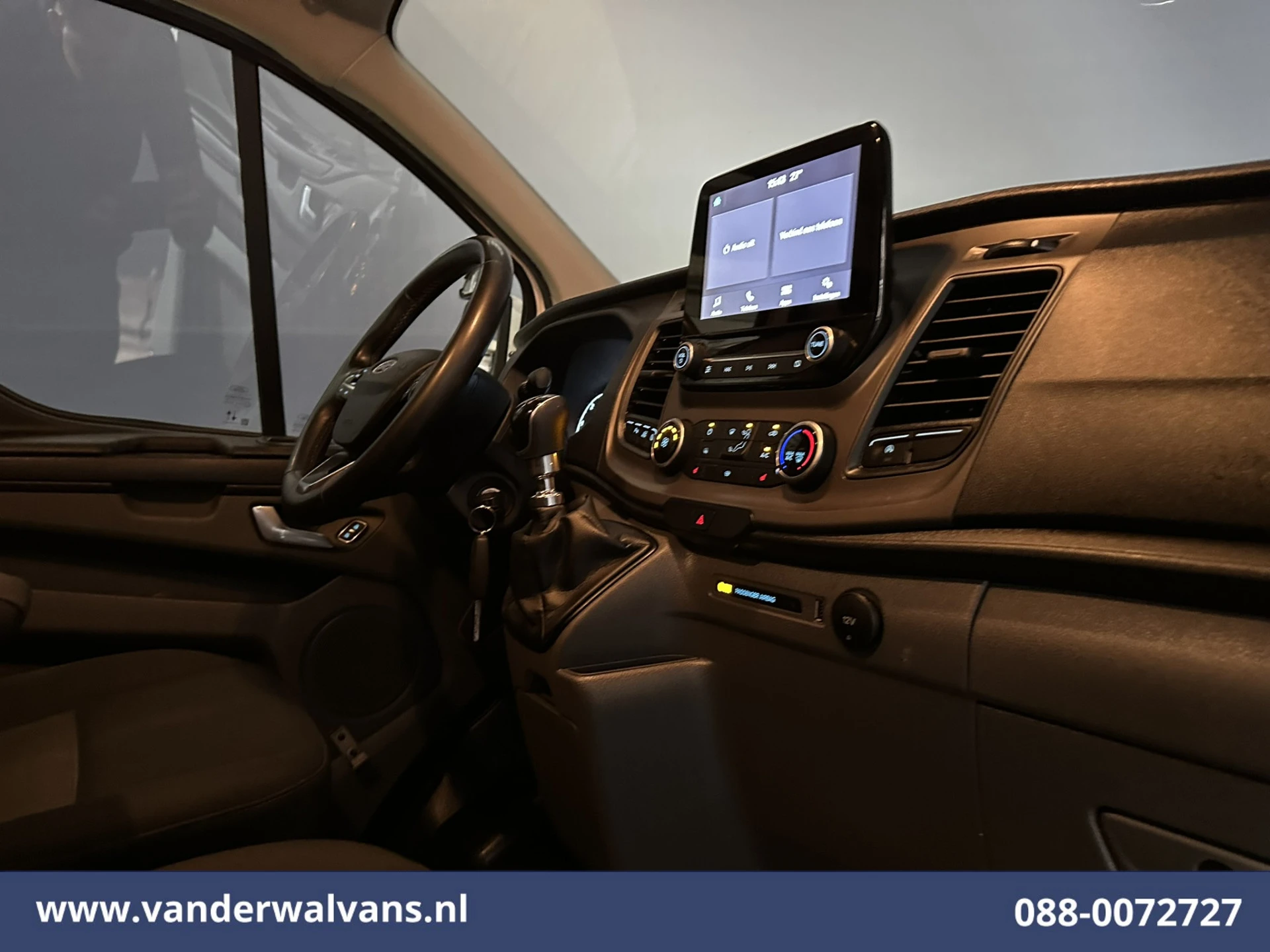 Ford Transit Custom 2022 - 2.0 TDCI 130pk L2H1 Euro6 Airco | Camera | LED | Apple Carplay | Cruisecontrol | 2800kg Trekhaak obrázek 15