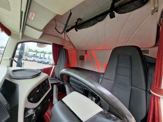 Volvo FH 2020 - 13.540 Globetrotter 8x4*4 - Chassis - 3.7 WB - Full air - PTO obrazek 10