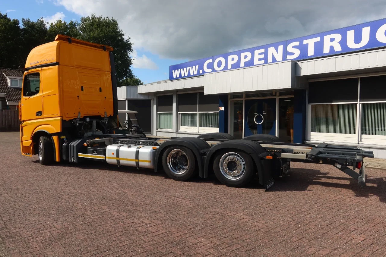 Mercedes-Benz Actros 2019 - 2642 LL Chassis Cabine Giga space Bild 23