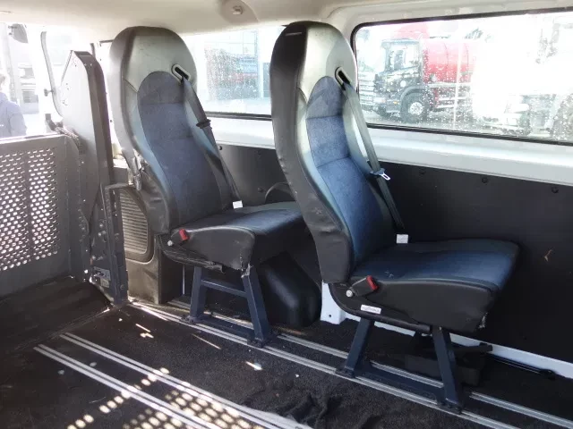 Ford 2,2 TDCI 2014 - CUSTOM,HANDBAK,ROLSTOELLIFT obrázek 8