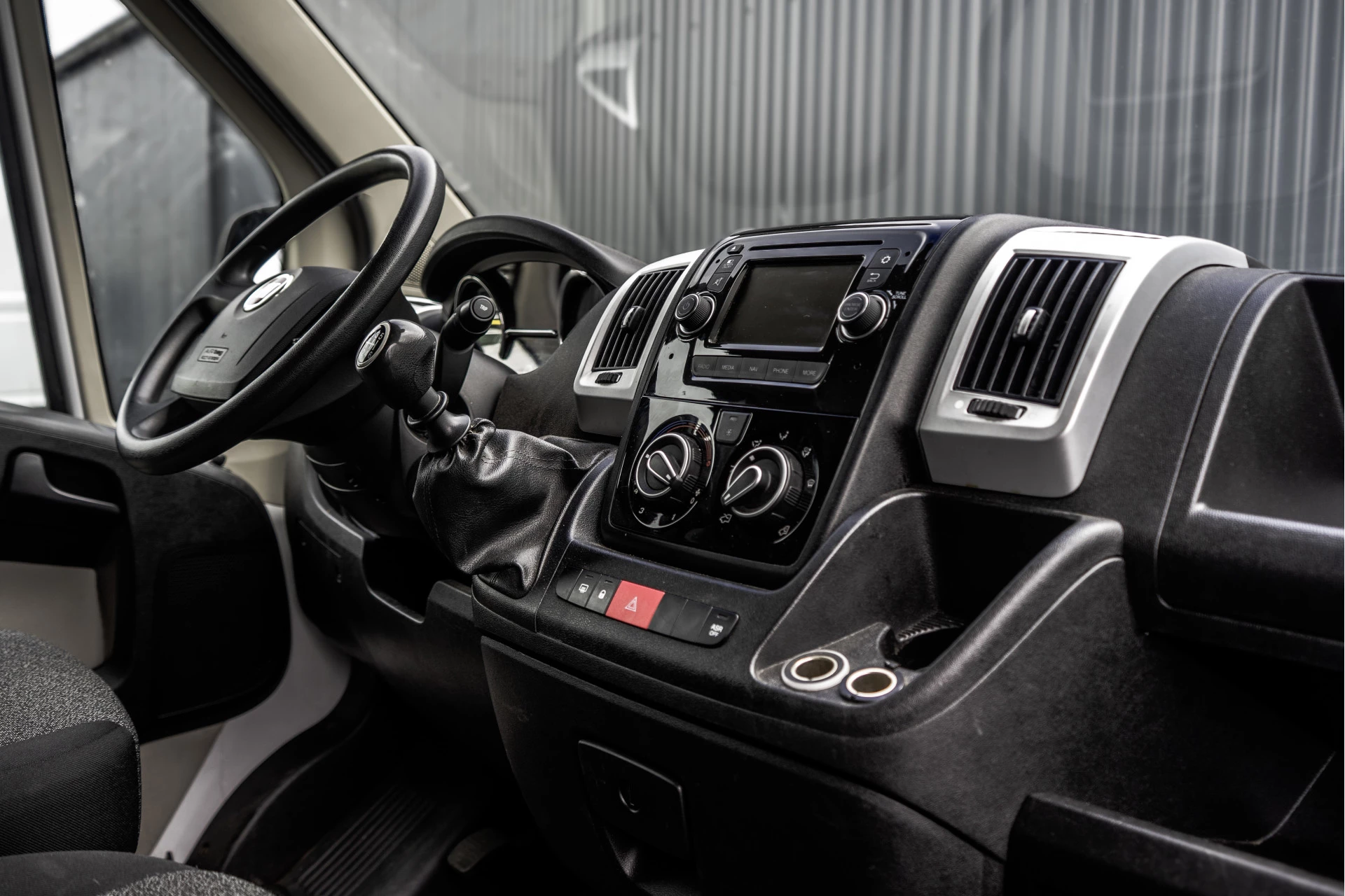 Fiat Ducato 2019 - 2.3 MultiJet | Bakwagen met Laadklep | 131 PK | Cruise | Airco zdjęcie 2