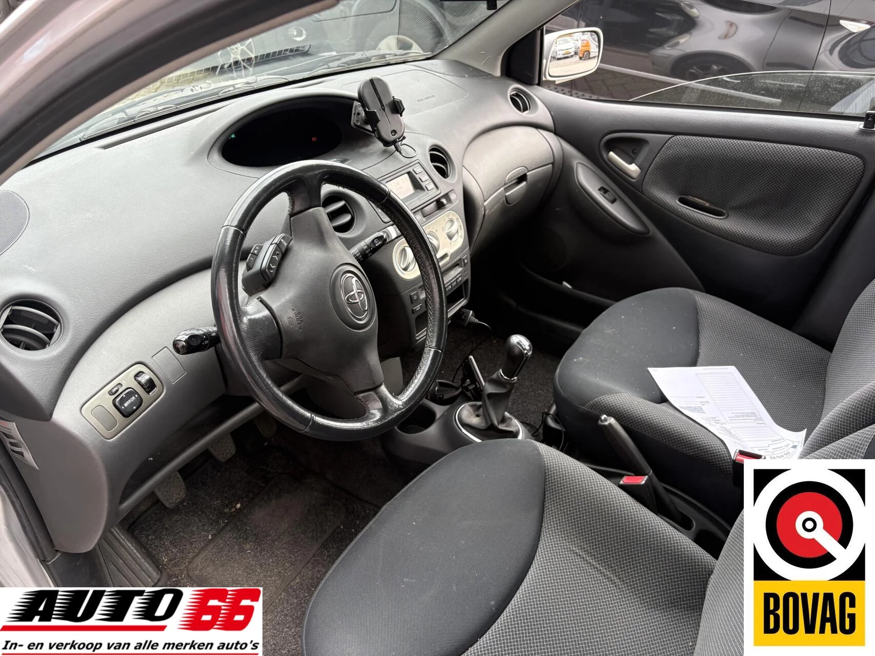 Toyota Yaris 2004 - 1.3 VVT-i Sol 100% onderhouden obrázek 6