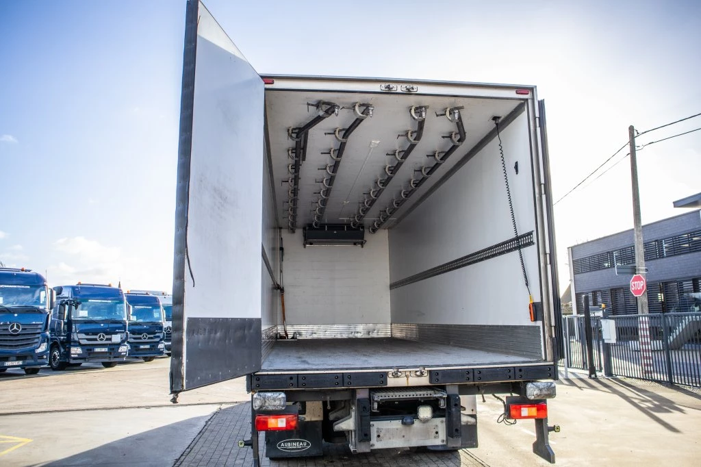 Renault 2014 - D 330 -CARRIER SUPRA 850-Vlees/Meat/Viande/Fleisch image 10