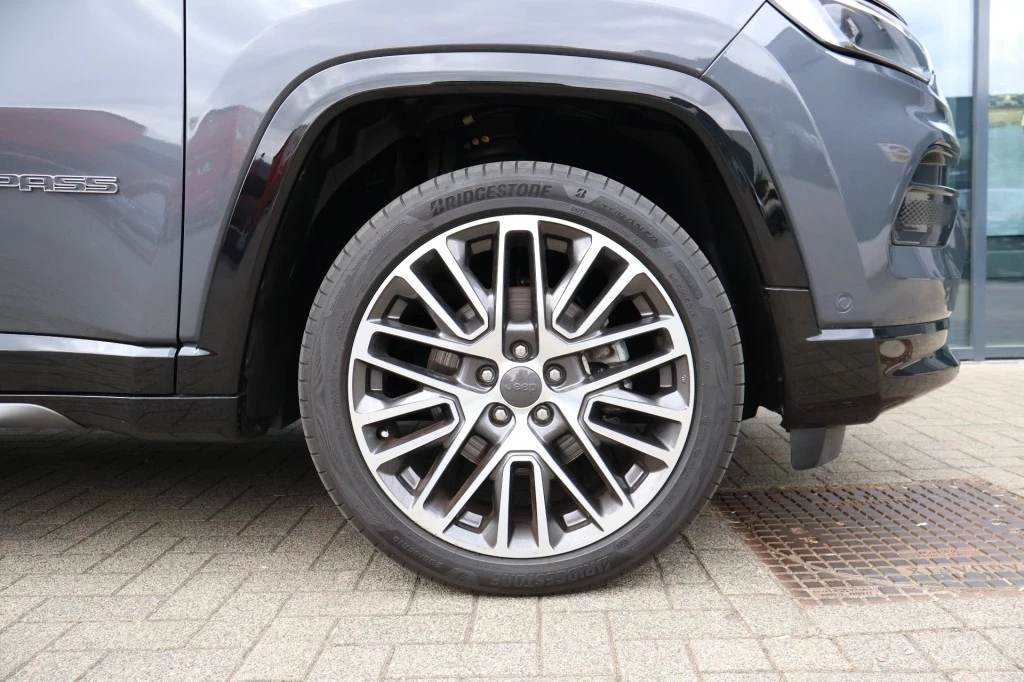Jeep Compass 2025 - 1.5T SUMMIT e-HYBRID Automaat / Vol leder / 19 inch afbeelding 25