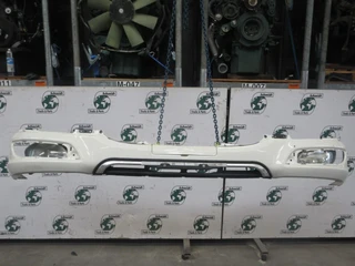 DAF - 1953385 // 2032701 // 2032702 BUMPER MET MISTLAMP DAF XF 480 EURO 6 obrázek 2 náhled