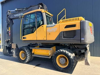 Volvo N/A 2014 - 180D imagen 2
