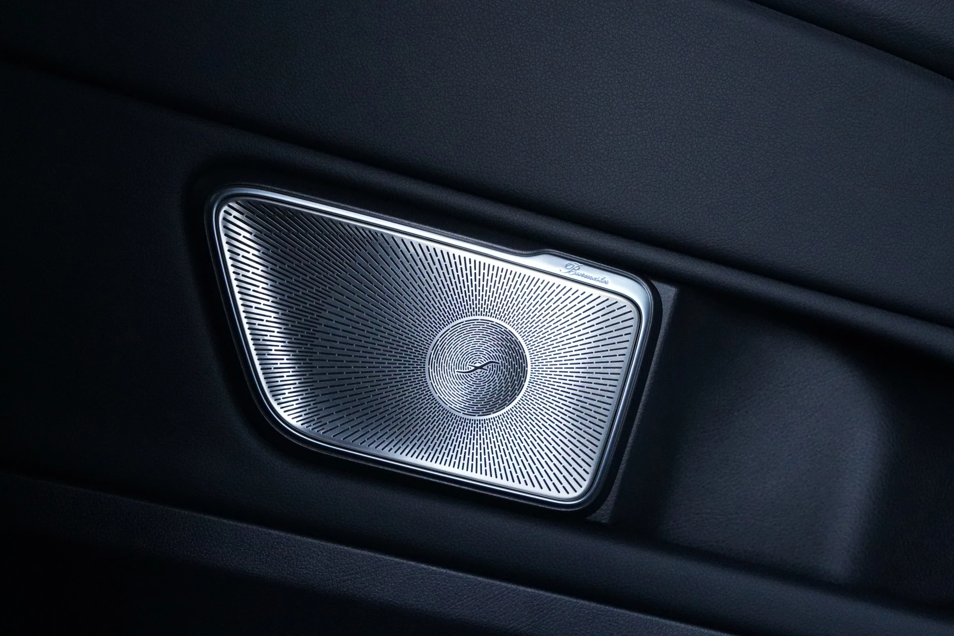Mercedes-Benz EQV 2024 - 300 L2 90kWh 204pk - 2x Schuif - Stoel/Stuurverwarming - Stoelkoeling - Elek Schuifdeuren - Blindspot - Multibeam LED - Rijklaar Bild 47