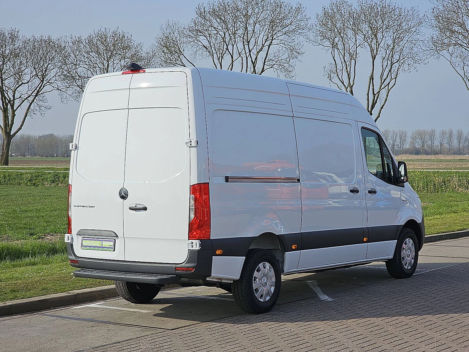 Mercedes-Benz eSprinter 2024 Bild 3