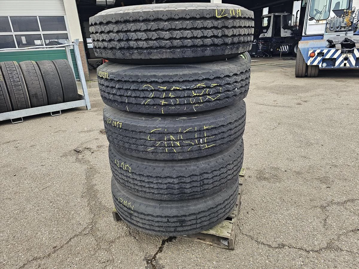 MICHELIN 275/80 R 22.5 2005 afbeelding 3