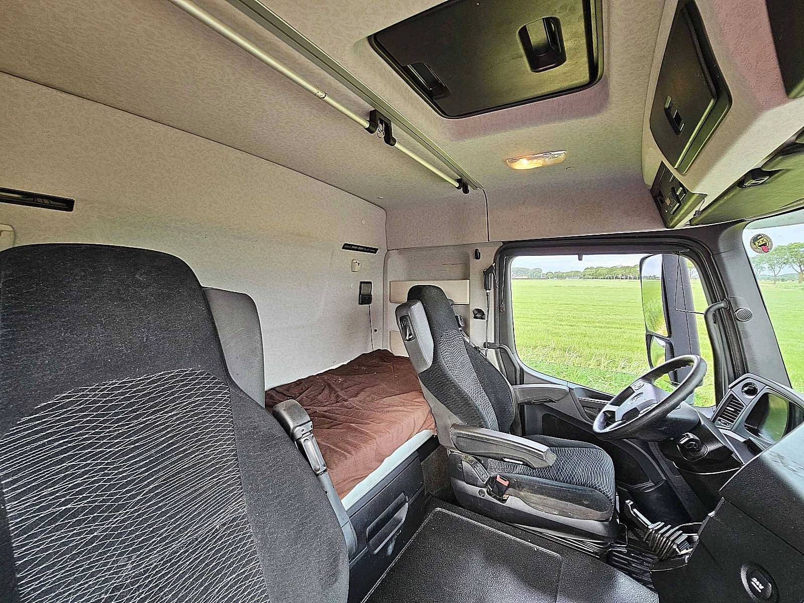 Mercedes-Benz Actros 2017 - 1945 LS zdjęcie 14