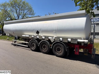 Magyar N/A 2009 - Fuel 39140 Liter, 9 Comp. bild 3