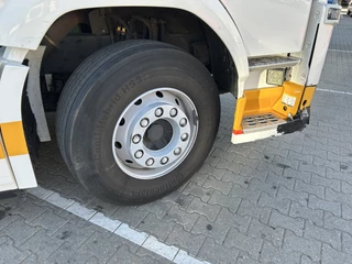 Volvo FM 370 2017 - Globetrotter / 827 dkm obrazek 8