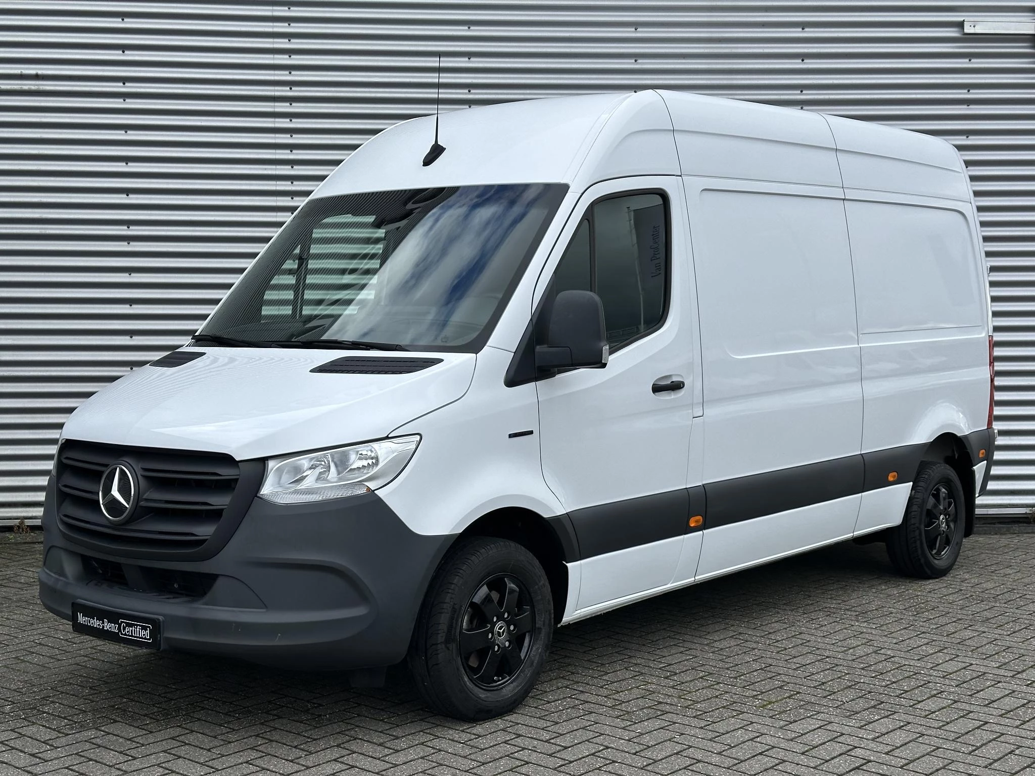 Mercedes-Benz eSprinter 2023 - L2H2 SoH 97% Camera Airco 55kwh image 25