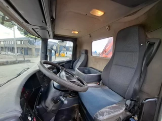Scania P 2007 - P380 / 6X4 / 2X BIG AXLE / FULL-STEEL / DRUM BRAKES / TEREX TLC 125.2 CRANE / AIRCO / MANUAL / EURO-4 / 2007 zdjecie 33