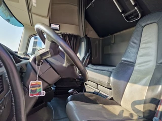 Volvo FH 2020 - 13.500 Globetrotter XL 4x2 - Low deck - I Save - I parkcool - Full air - Chassis cover obrazek 11