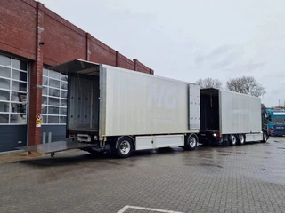 Volvo FH 2013 - 13.460 Globetrotter XL 6x2 - Box with side doors - Loadlift + Kelberg trailer 2012 with loadlift afbeelding 69