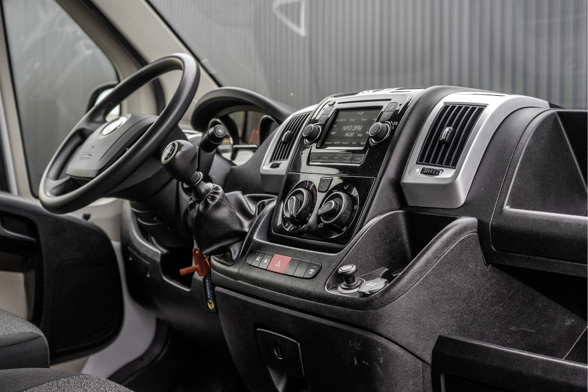 Fiat Ducato 2019 - 2.3 MultiJet Bakwagen met laadklep | Euro 6 | 131 PK | Climate | Camera | Cruise | LED Bild 2