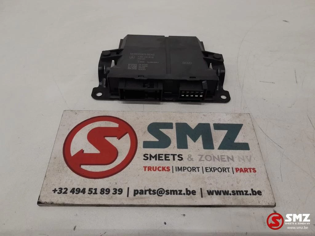 Mercedes-Benz 2015 - Occ ECU linkerdeur regeleenheid Mercedes afbeelding 1