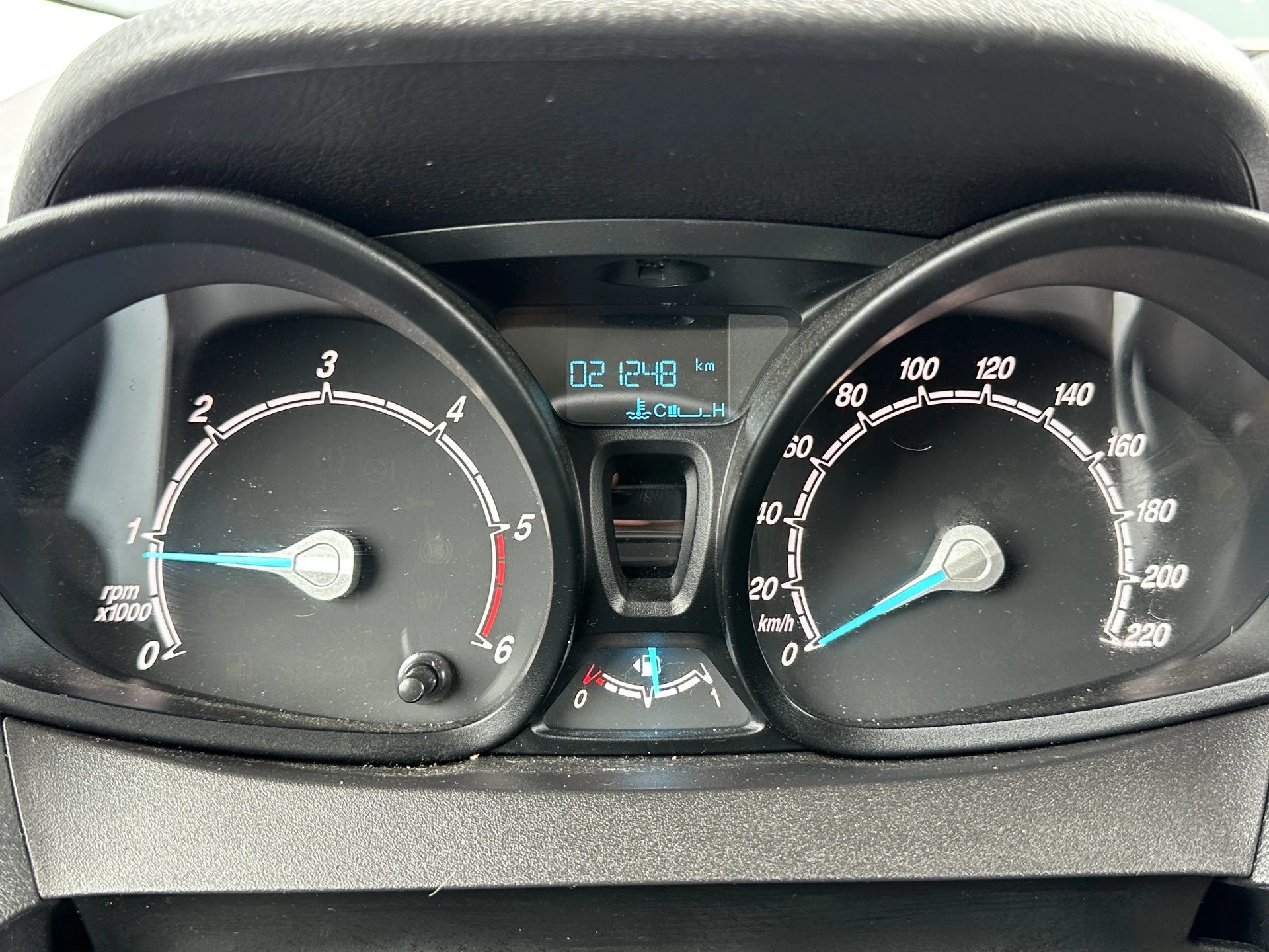 Ford Transit Courier 2021 - 1.5 TDCI / 1e EIGENAAR / 21.248 KM ! / AIRCO / STOELVERWARMING / PDC / NAVIGATIE / CARPLAY afbeelding 15