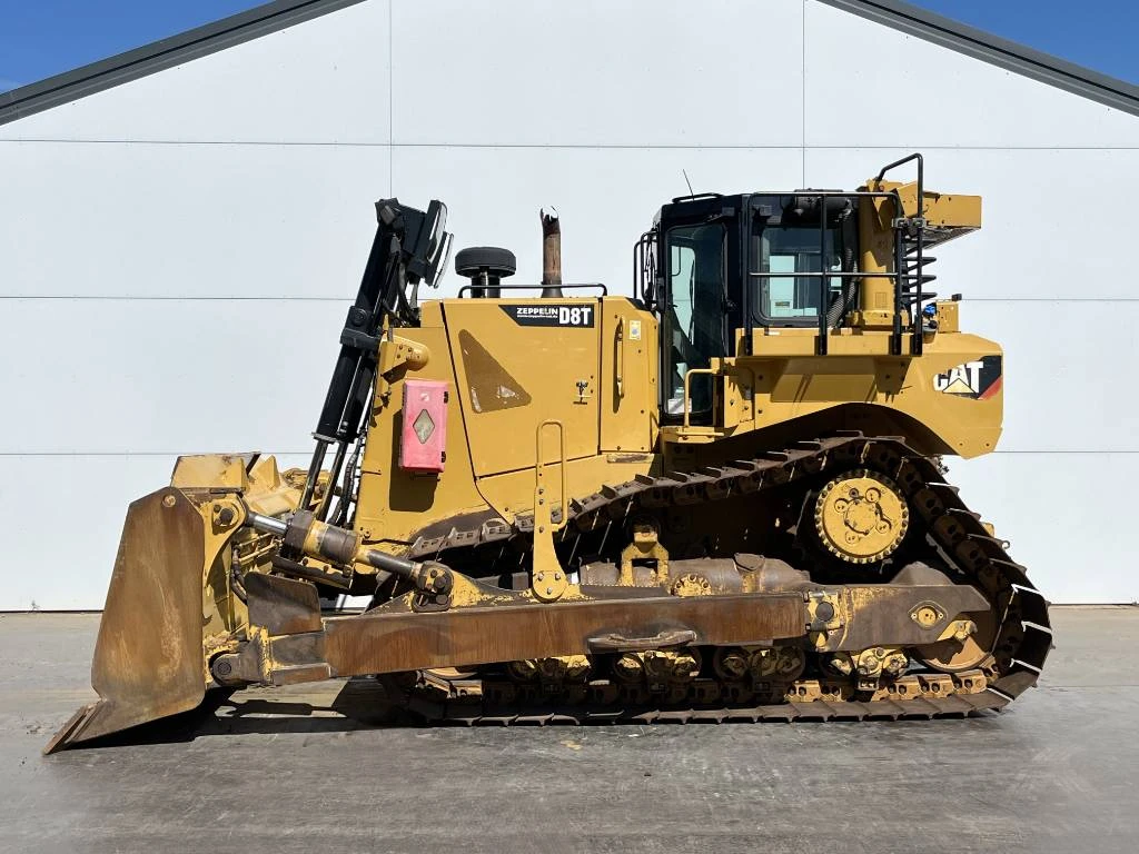 Cat 2016 - D8T LGP - GERMAN / Top Condition! afbeelding 1